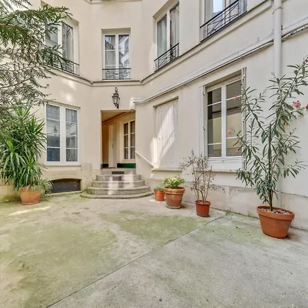 Charming & Cosy Flat In Heart Of Marais, 2min Walk To Art & Metier Museum Appartamento Parigi