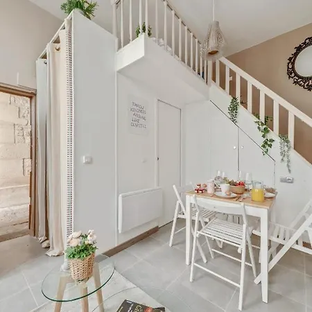 Appartamento Charming & Cosy Flat In Heart Of Marais, 2min Walk To Art & Metier Museum Parigi